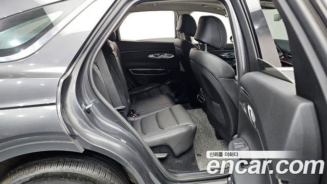 Genesis GV70, 2022 12