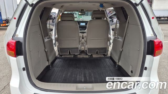 Kia All New Carnival VIP, 2018 11
