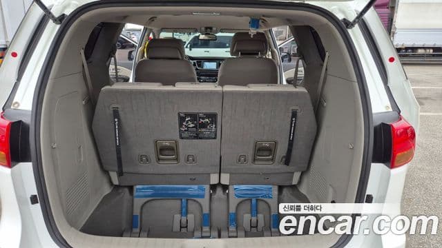 Kia All New Carnival VIP, 2018 18