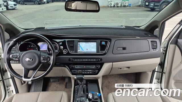 Kia All New Carnival VIP, 2018 20