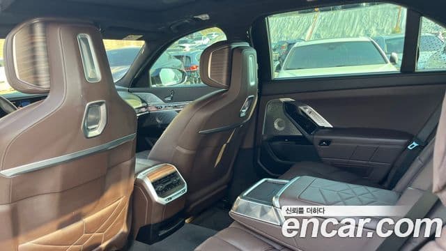 BMW 7시리즈 (G70) 740i sDrive M Sport, 2023 12