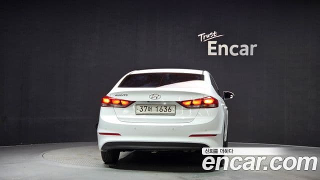 Hyundai Avante AD Style, 2018 4