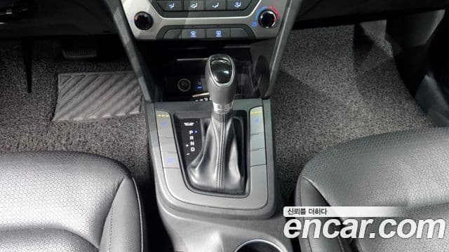 Hyundai Avante AD Style, 2018 9