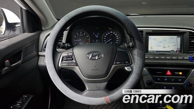 Hyundai Avante AD Style, 2018 13