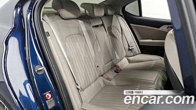 Genesis G70 Elite, 2020 12