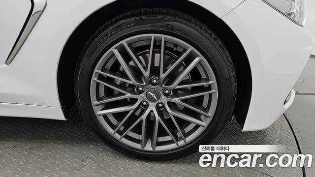 Genesis G70 Supreme, 2018 все фото