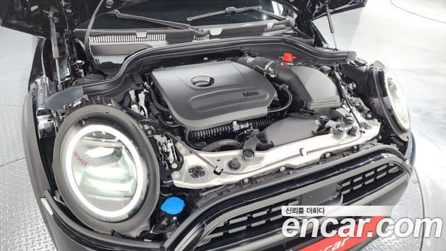 Mini Cooper C 4세대 Classic, 2025 6