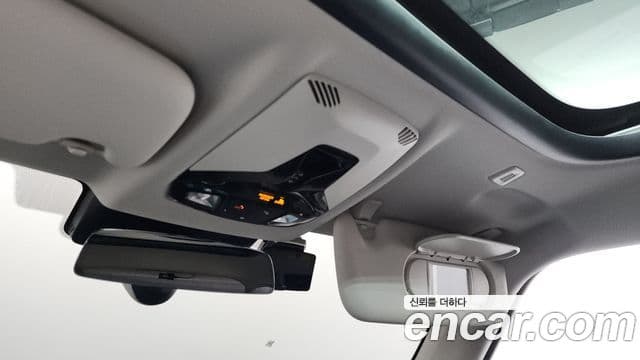 Mini Cooper C 4세대 Classic, 2025 18