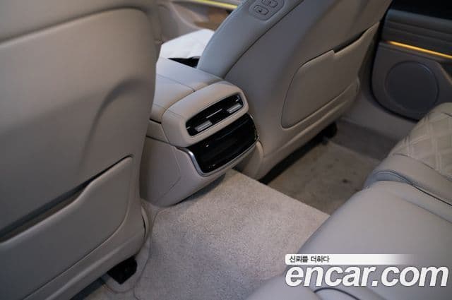 Genesis G80 (RG3) бензин 2.5 турбо AWD, 2025 11