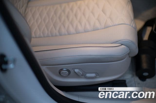 Genesis G80 (RG3) бензин 2.5 турбо AWD, 2025 15