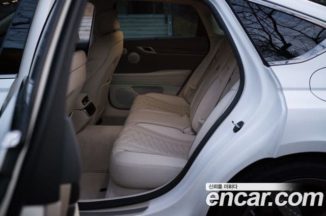 Genesis G80 (RG3) бензин 2.5 турбо AWD, 2025 18