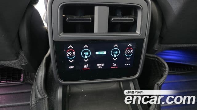 Porsche 타이칸 GTS, 2024 17