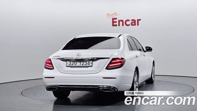 Mercedes-Benz E-класс W213 Avantgarde, 2017 4