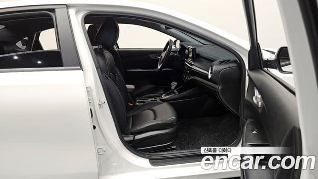 Kia The / новый New K3 2세대 Trendy, 2022 11