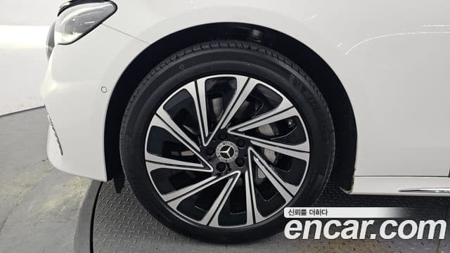 Mercedes-Benz E-класс W214 Exclusive, 2025 все фото