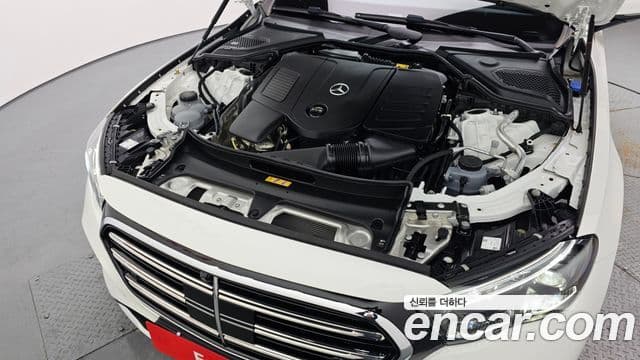 Mercedes-Benz E-класс W214 Exclusive, 2025 6