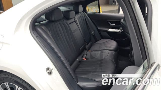 Mercedes-Benz E-класс W214 Exclusive, 2025 12