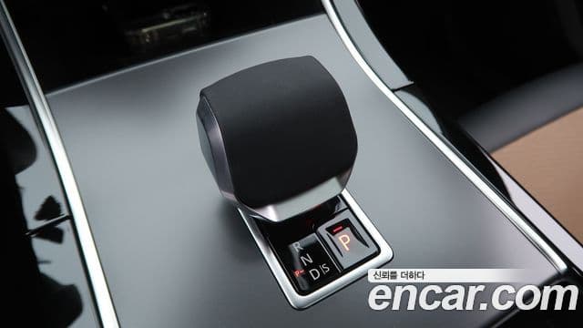 Land Rover Range Rover Velar 3.0 P400 Dynamic HSE, 2025 9