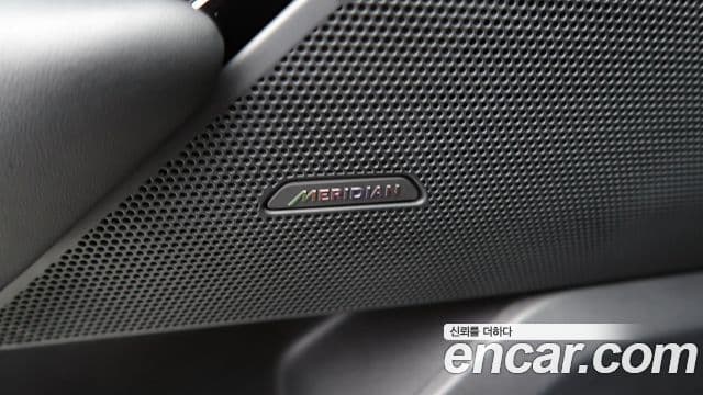 Land Rover Range Rover Velar 3.0 P400 Dynamic HSE, 2025 18