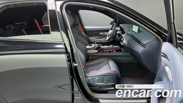 Genesis GV70, 2022 10