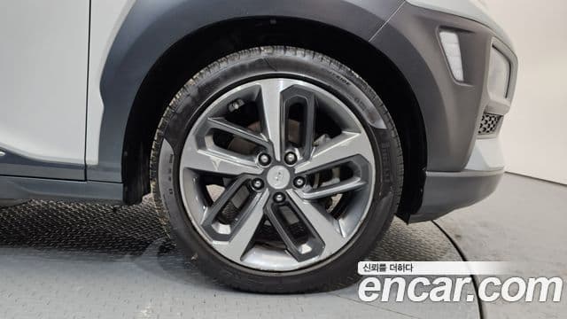 Hyundai Kona Modern Art, 2018 все фото