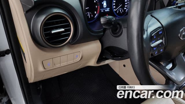 Hyundai Kona Modern Art, 2018 14