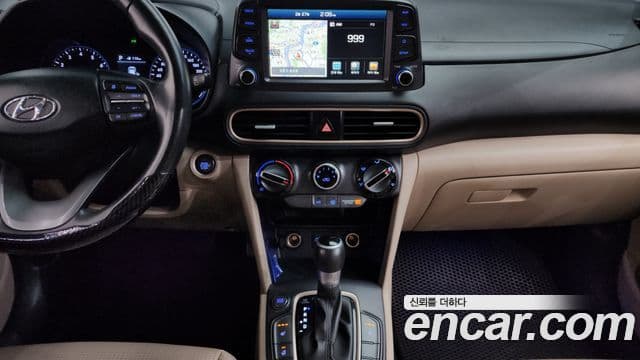 Hyundai Kona Modern Art, 2018 15