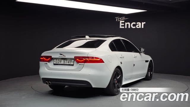 Jaguar XE 20d R스포츠, 2018 2