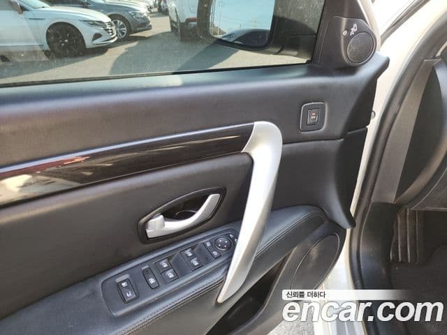 Renault Korea(Samsung) SM7 Nova LPLI 2.0 LPe для людей с инвалидностью, 2017 13