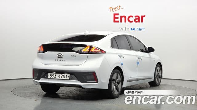 Hyundai The / новый New Ioniq гибрид Q, 2020 2