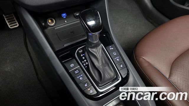 Hyundai The / новый New Ioniq гибрид Q, 2020 9