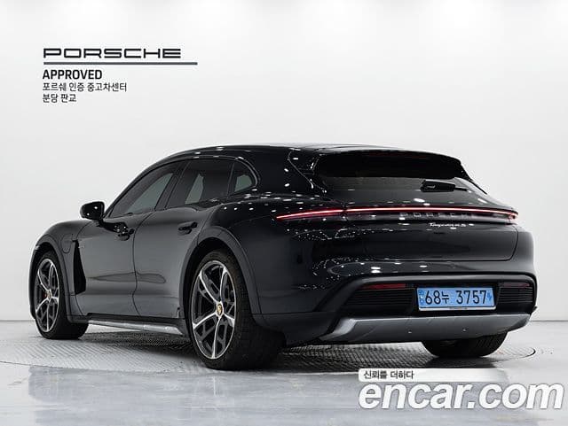 Porsche 타이칸 4S Cross Turismo, 2024 2