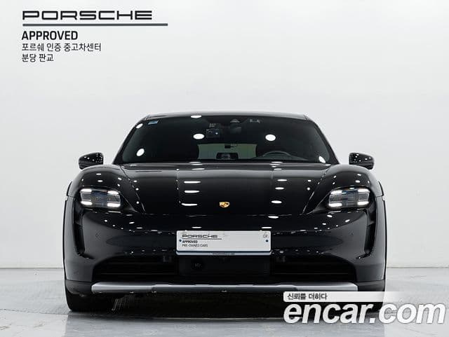Porsche 타이칸 4S Cross Turismo, 2024 3
