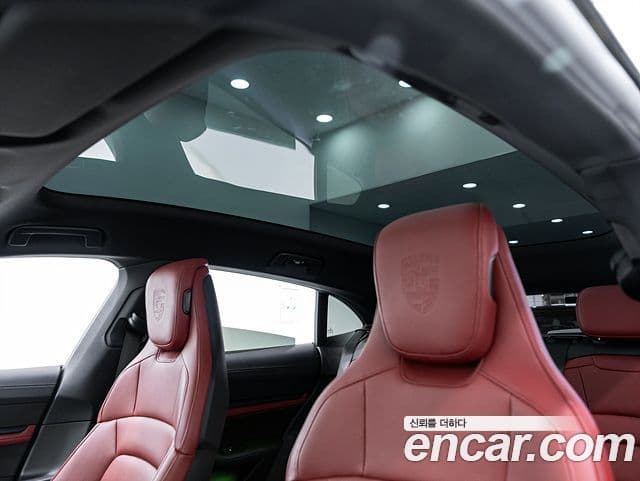 Porsche 타이칸 4S Cross Turismo, 2024 13