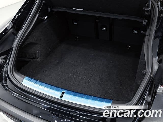 Porsche 타이칸 4S Cross Turismo, 2024 14