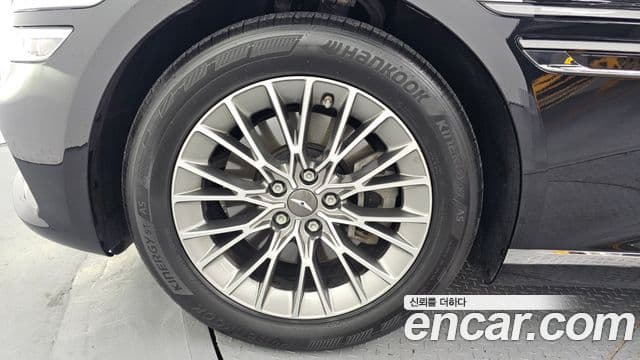 Genesis G80 (RG3) бензин 2.5 турбо AWD, 2021 все фото