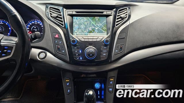 Hyundai i40 살룬 PYL, 2014 14