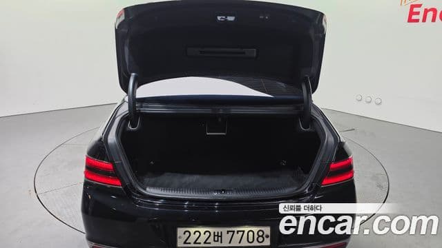 Genesis G90 Luxury, 2019 20