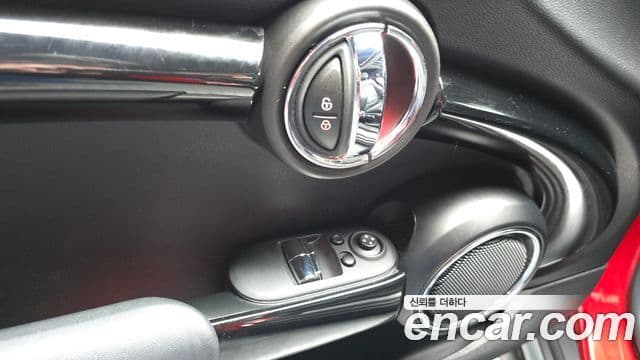 Mini Cooper D 3세대, 2015 14