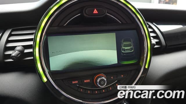 Mini Cooper D 3세대, 2015 18