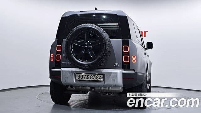 Land Rover Defender (L663) 110 D240 SE, 2020 4