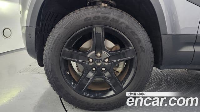 Land Rover Defender (L663) 110 D240 SE, 2020 все фото