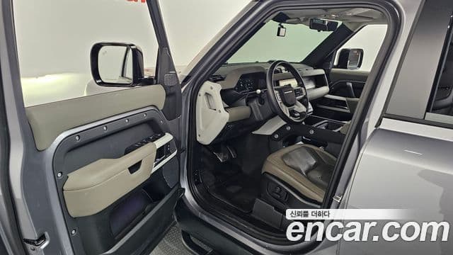 Land Rover Defender (L663) 110 D240 SE, 2020 10