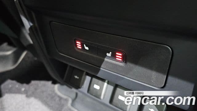 Land Rover Defender (L663) 110 D240 SE, 2020 18