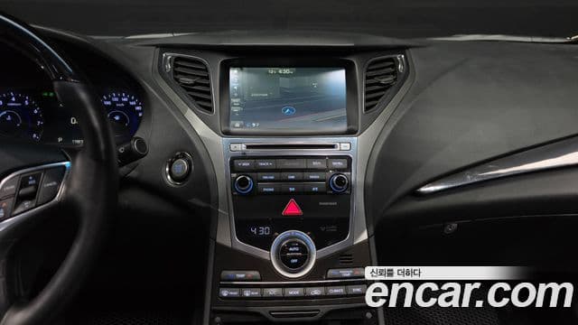 Hyundai Grandeur HG Exclusive, 2016 15