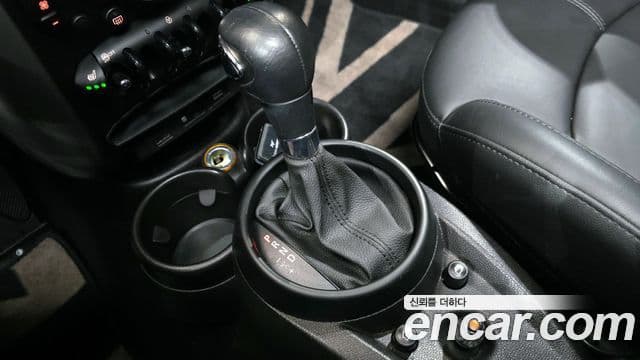 Mini Cooper D Countryman 1세대, 2015 9