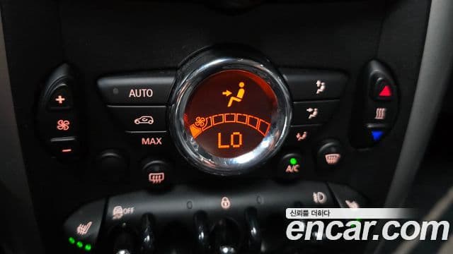 Mini Cooper D Countryman 1세대, 2015 17