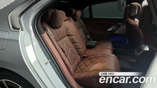 BMW 7시리즈 (G70) 740i sDrive M Sport, 2023 12