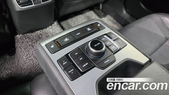 Genesis G80 Luxury, 2017 18