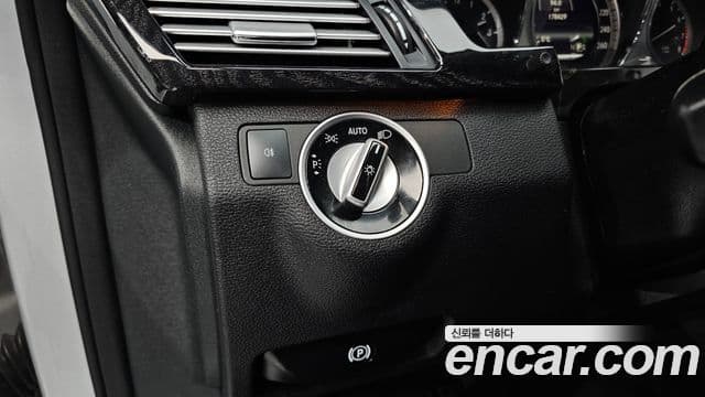 Mercedes-Benz E-класс W212 E300 Avantgarde Sport пакет, 2013 14